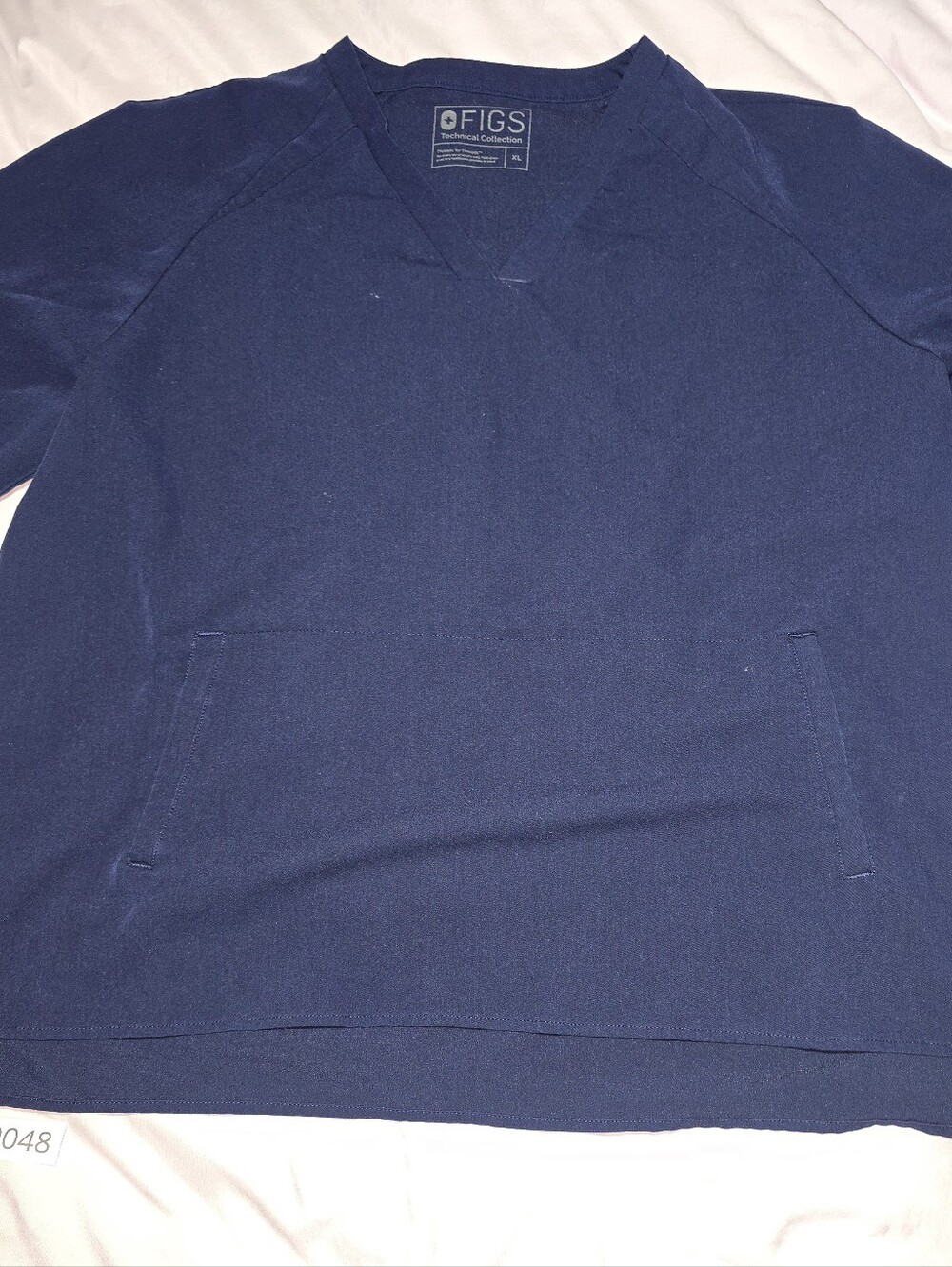 Figs Womens Navy XL Scrub Top With Kangaroo Pocket Fragrance Free